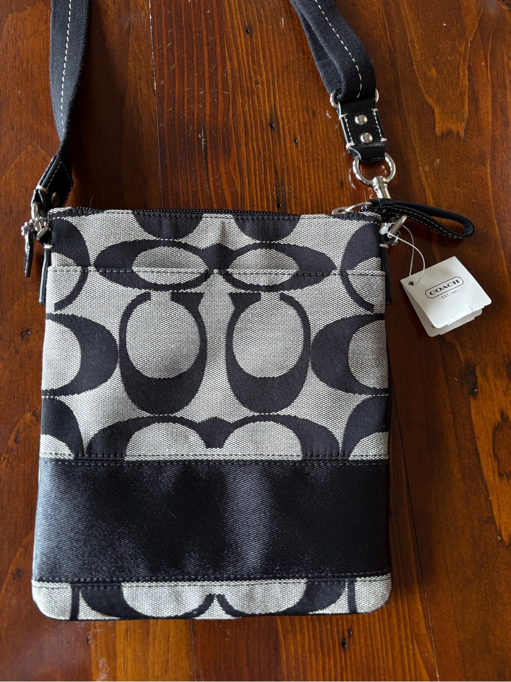 NWT Coach Signature Discontinued Black and Cream Signature Crossbody